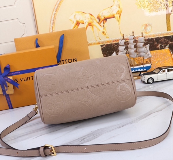 ルイヴィトンバッグ内部構造